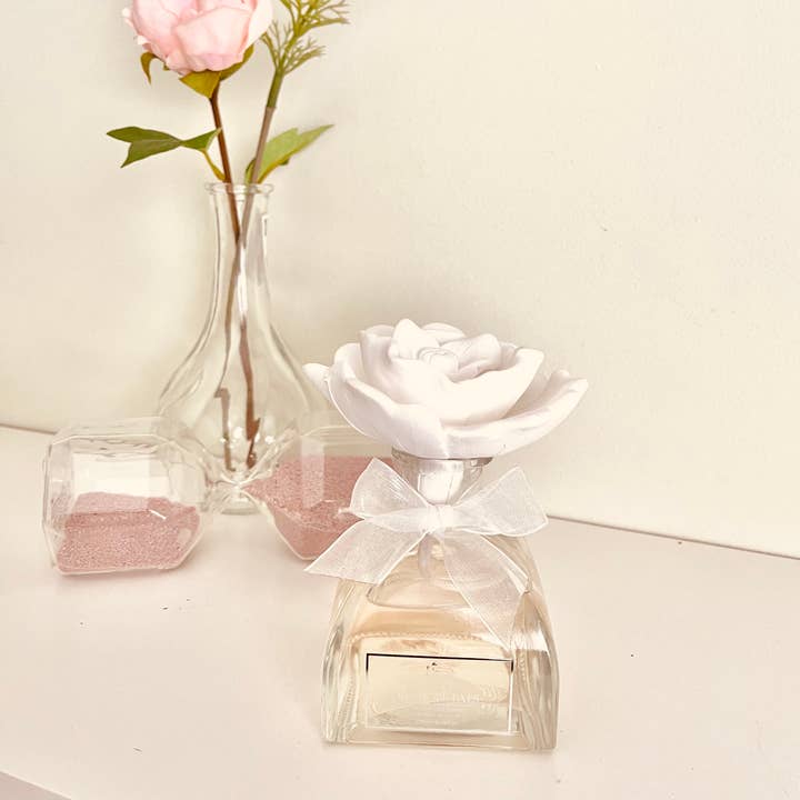Pretty Valley Home - Wholesale Reed Diffuser - Sunshine Rose Ceramic Flower Diffuser Gift Set - Rose Petals