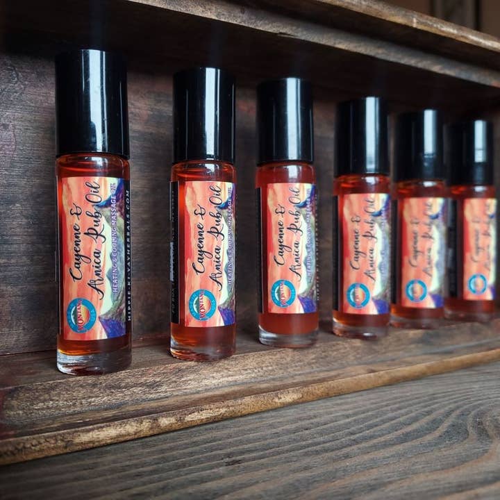 Bouteille à roulettes Cayenne Arnica pour la vente par Hippie-Ki-Yay Herbal Products LLC