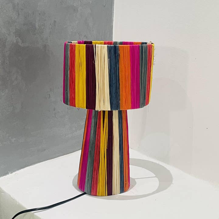 LeBazare - Wholesale Accent/Desk Lamp - Lampe de table en raphia rayée multicolore faite à la main, lampe marocaine3