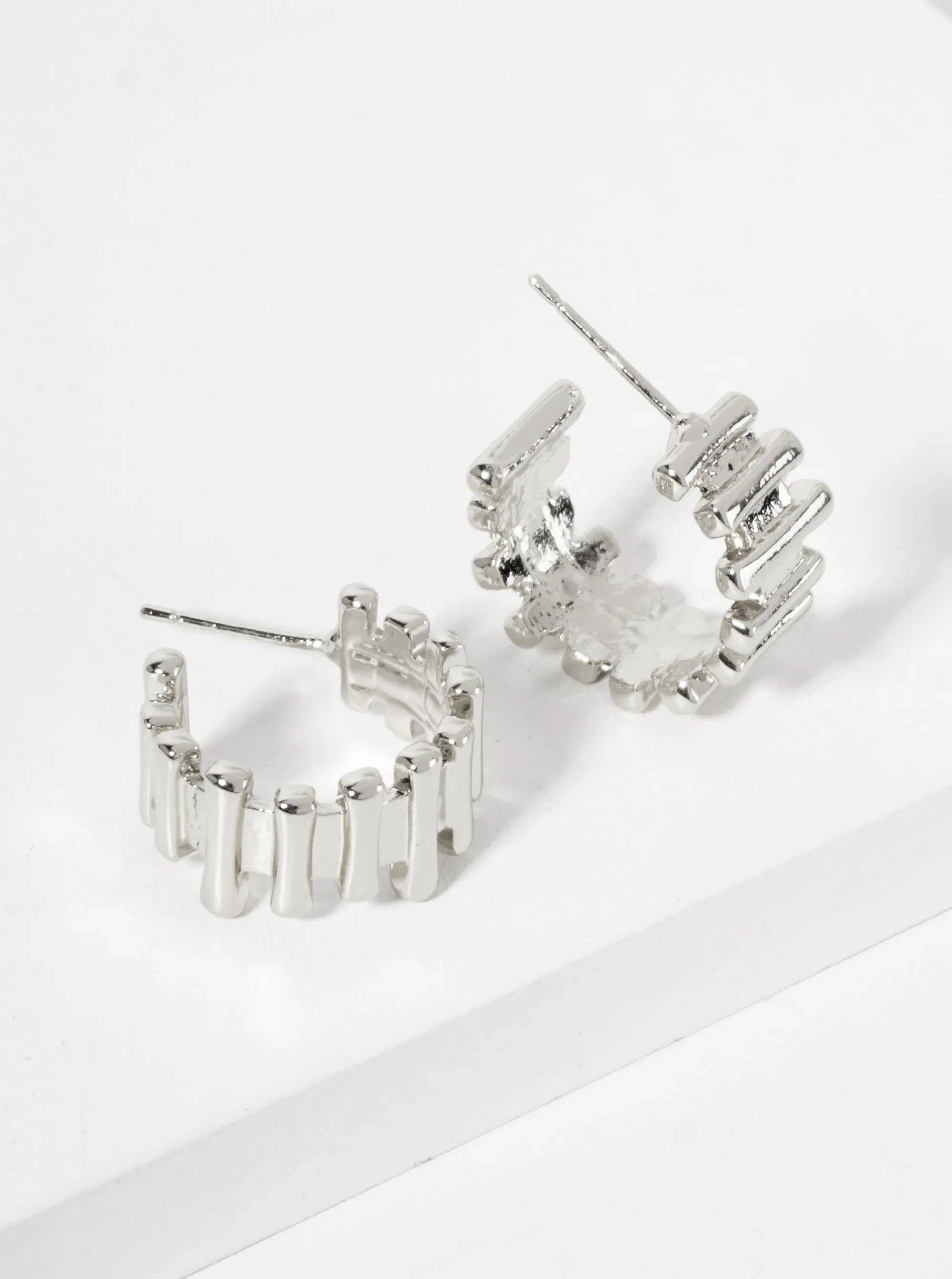 Wild Honey - Wholesale Hoop Earrings - Polished Brass Bar-Texture 15mm 18K-Gold-Dipped Open Hoop Earrings4