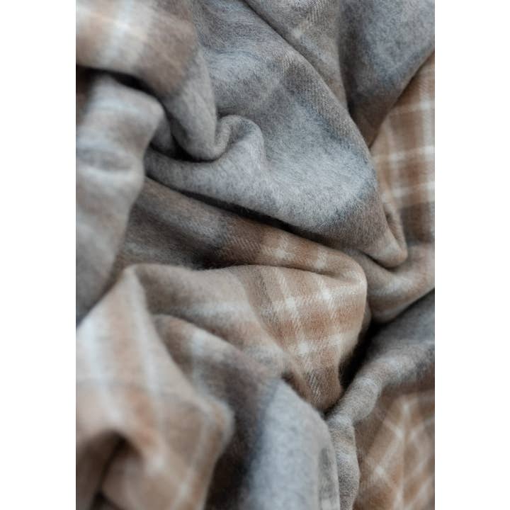 TBCo – wholesale Halsduk - Unisex – Lammull halsduk i Mackellar Tartan