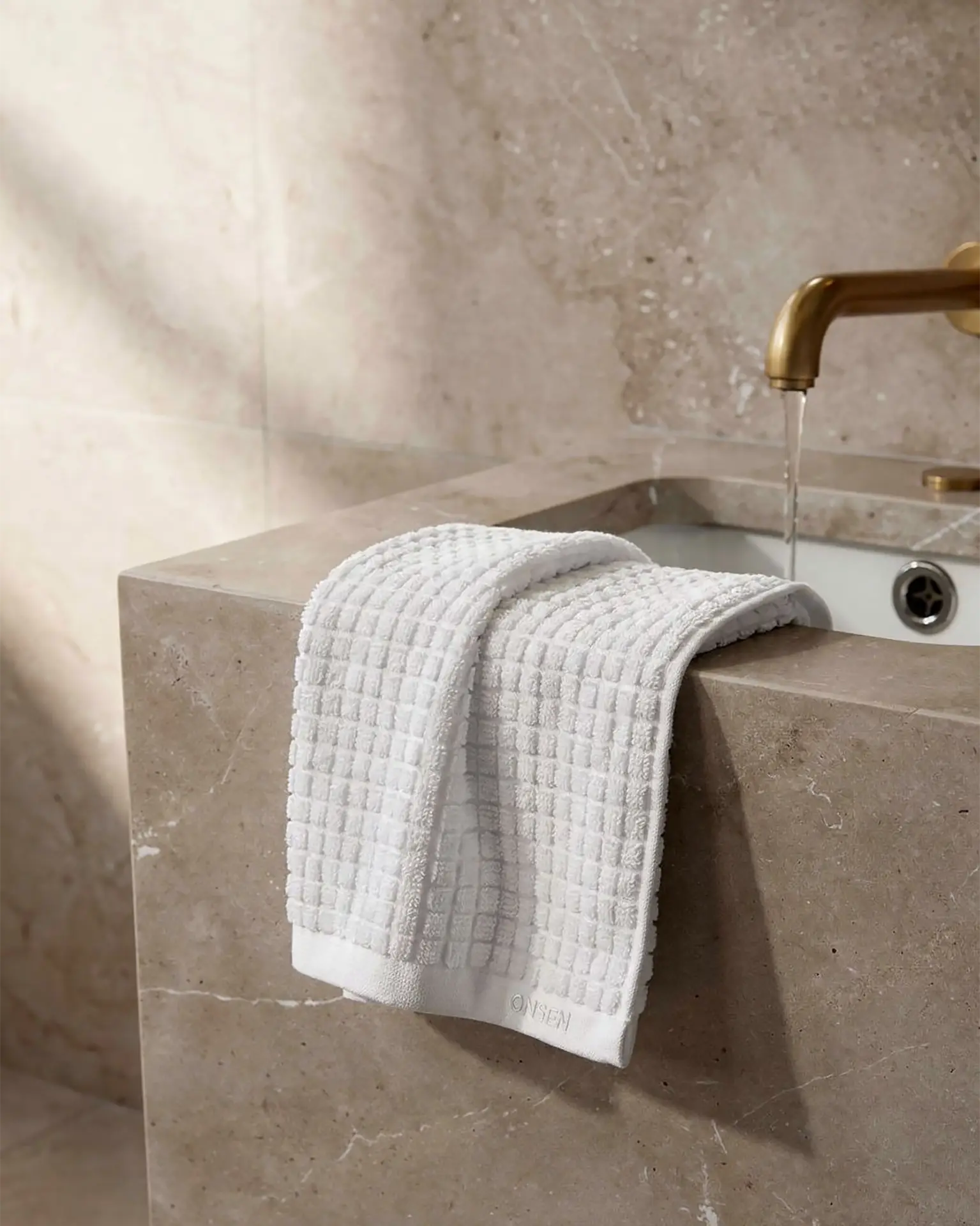 Onsen - Wholesale Hand Towel - Sculpted Terry Hand Towel Set2