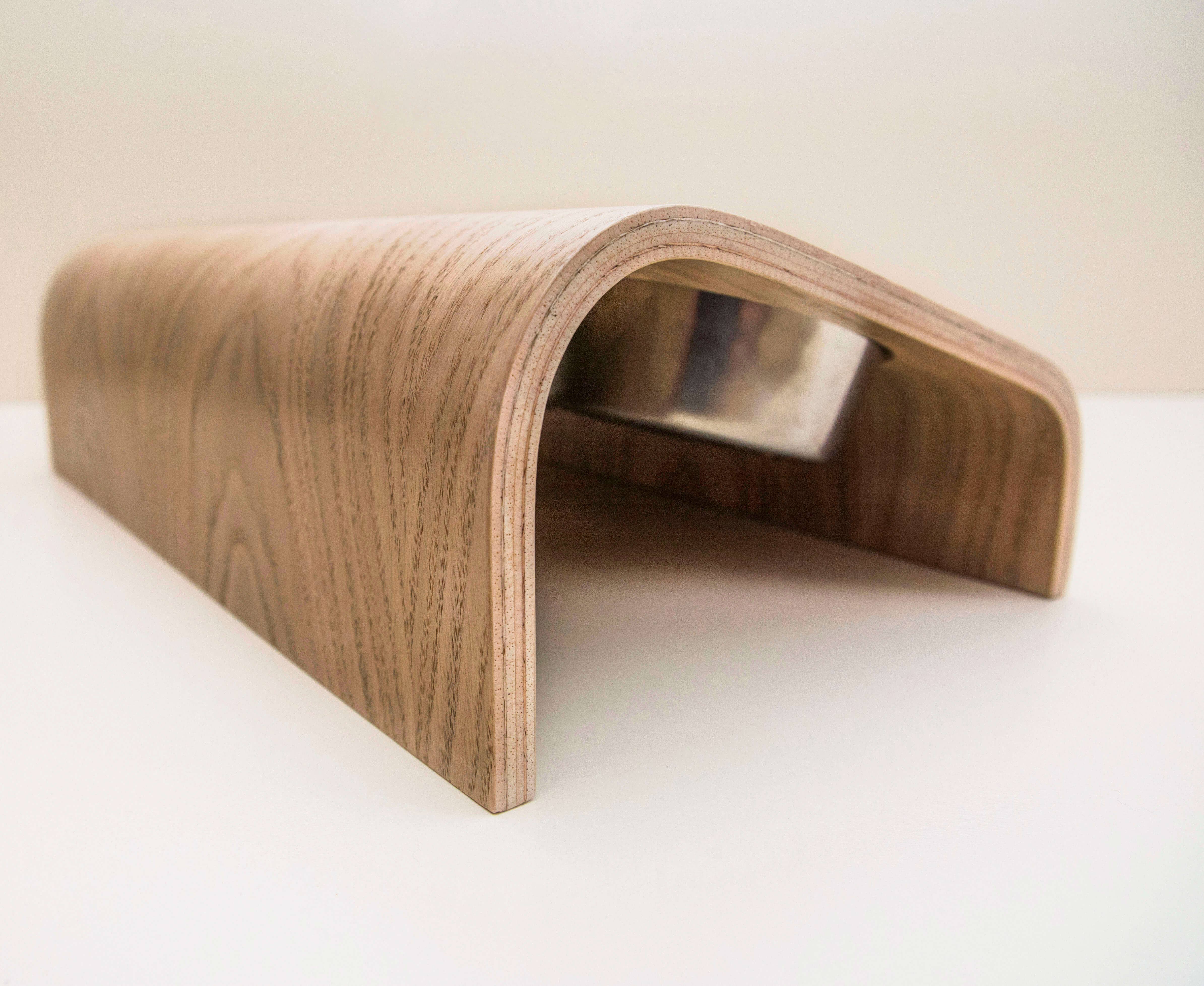 ValiaiDesign – Engroshandel Madskål - Kat/hund – ValiaiDesign fodringsstation til kæledyr med 3 skåle og stativ1