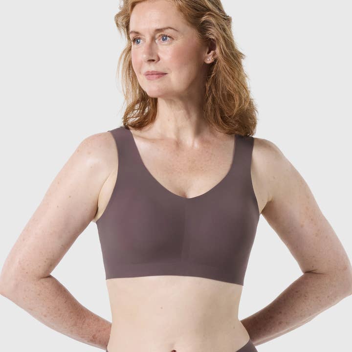 Evelyn & Bobbie - Wholesale Sports Bra - Women's - Defy Bra7