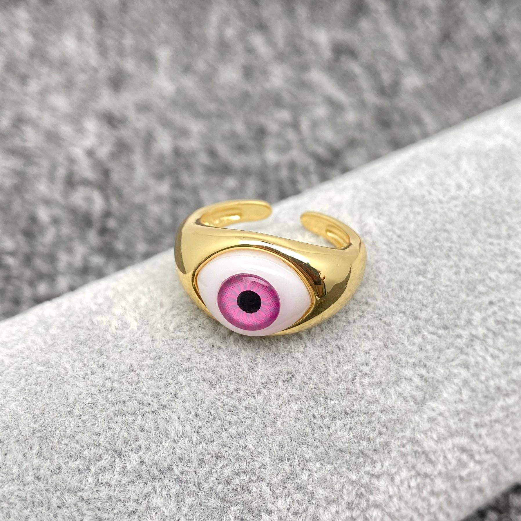 Mio Queena - Vente Bague de cocktail/de cérémonie - Bague Evil Eyes en résine dorée3