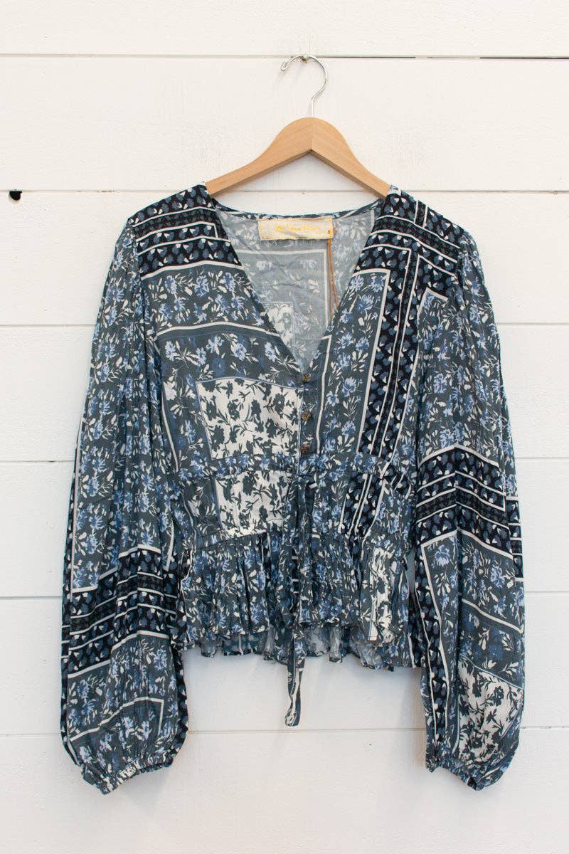 Jen's Pirate Booty - Wholesale Blouse - Women's - Roma Tarot Top5