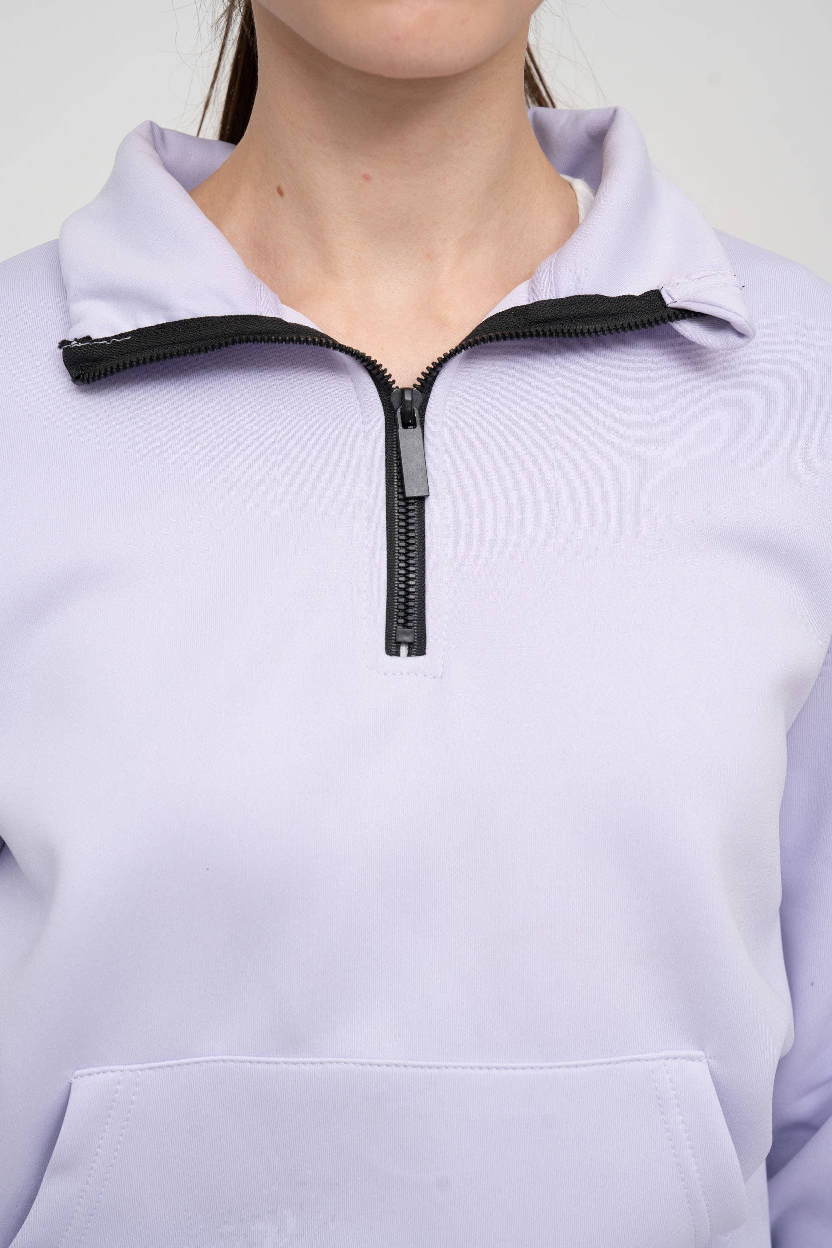 Zayne Paris - Wholesale Activewear Set - Women's - Women's jogging set with zip on the collar F008-33