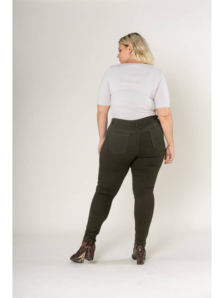 Nina Carter - Wholesale Fashion Leggings - Women's - Curve plus size stretch Legging/Jegging with Zip A0057