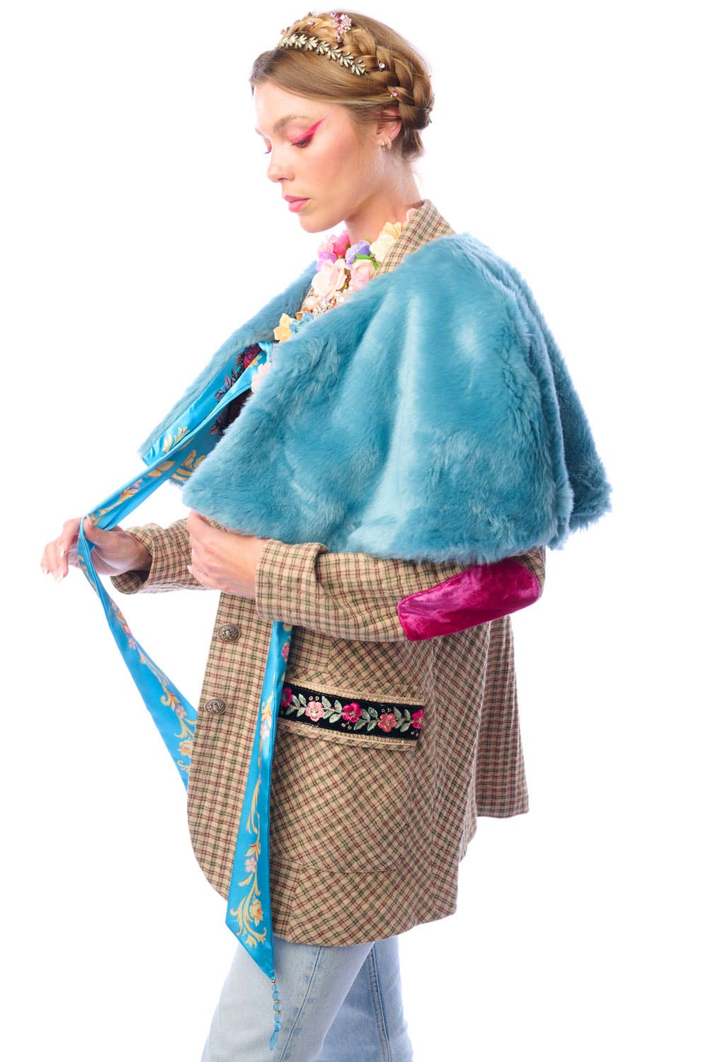 Aratta | Women's Fashion - Wholesale Blazer - Women's - Diana Beige Floral Blazer | Plaid Blazer | Flowery Jacket32