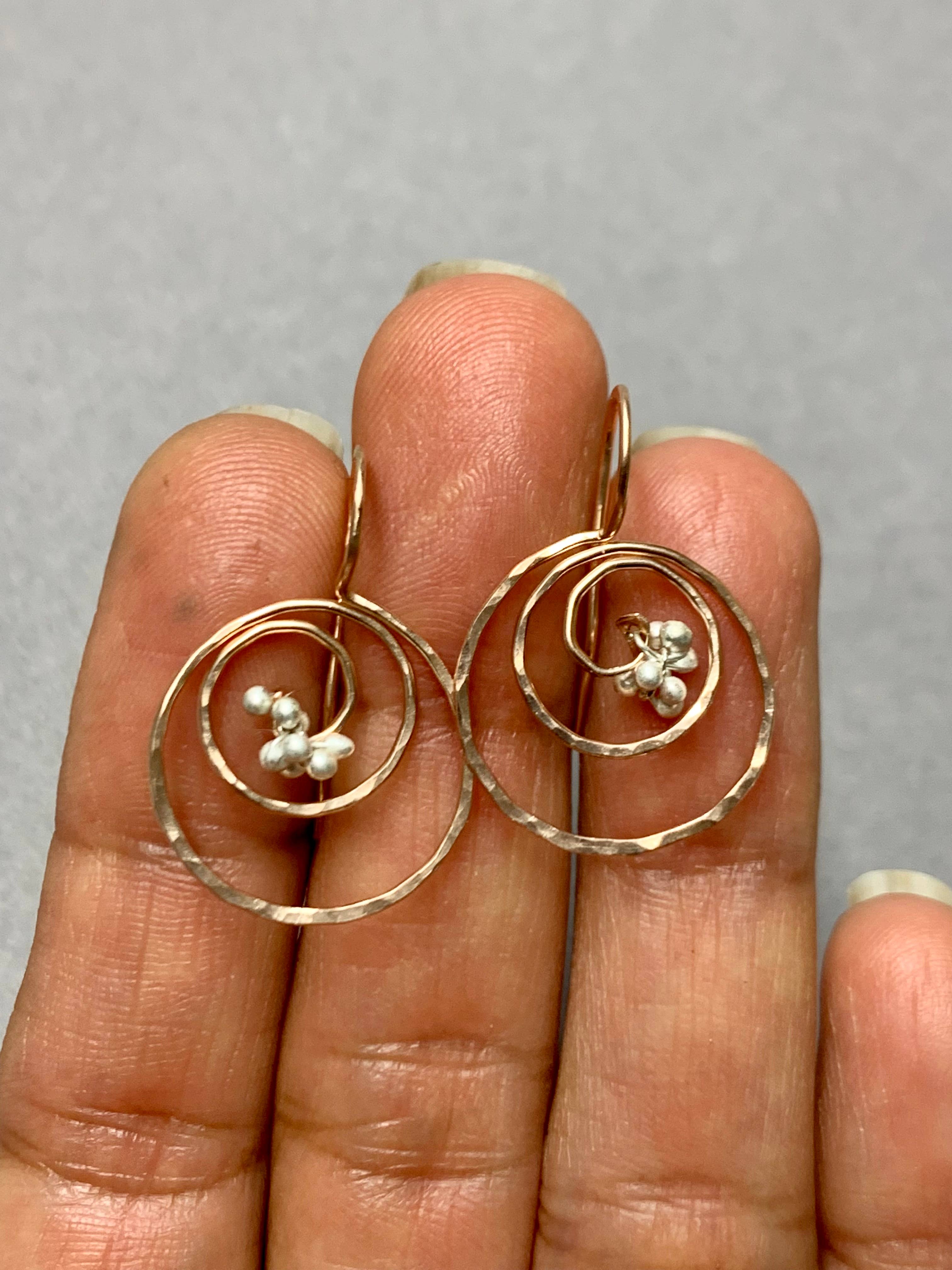 YedOmi Jewelry – wholesale Hängande örhängen – Luna Örhängen7