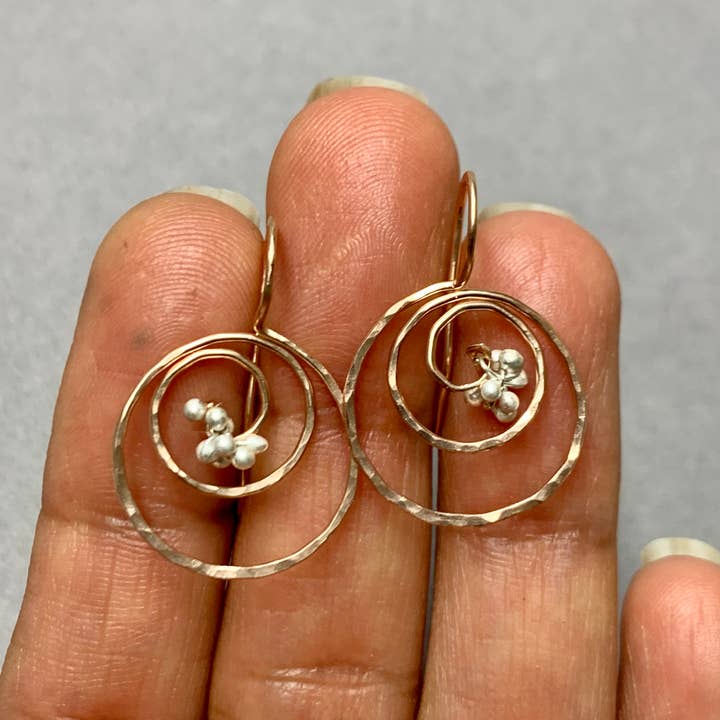 YedOmi Jewelry – wholesale Hängande örhängen – Luna Örhängen7