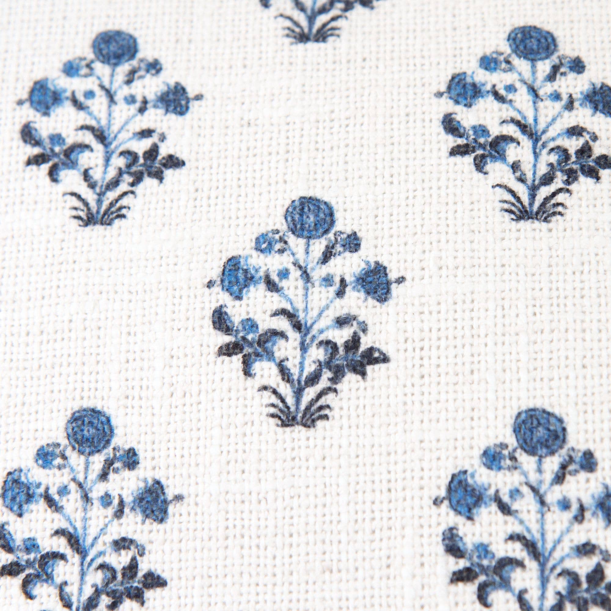 Tajik  Home  LLC - Vente Housse de coussin - Housse de coussin Isabella imprimé floral bleu - Style grand-mère côtier9