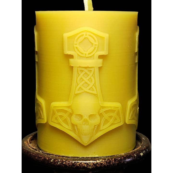 Cernunnos Farms - Wholesale Novelty Candle - Thor's Hammer and Skull Candle1