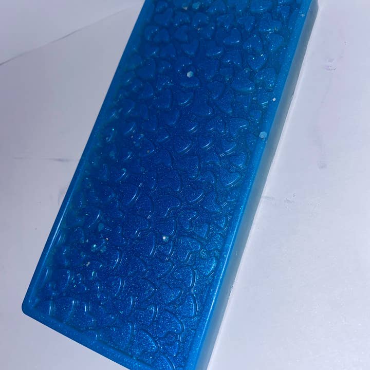 Lyndseys Magical Melts - Wholesale Wax Melt - Large heart patterned snapbar2