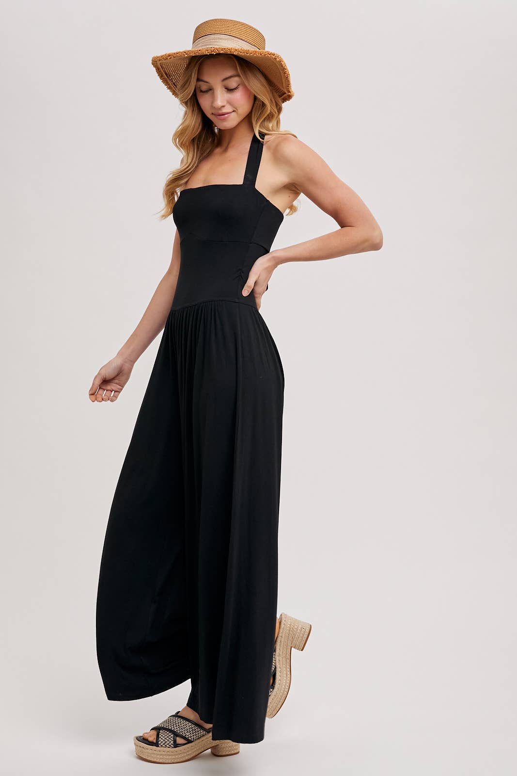 Bluivy – wholesale Jumpsuit – Women's – HALTER TIE-BACK CLOSURE SQUARE NECK WIDE LEG JUMPSUIT6