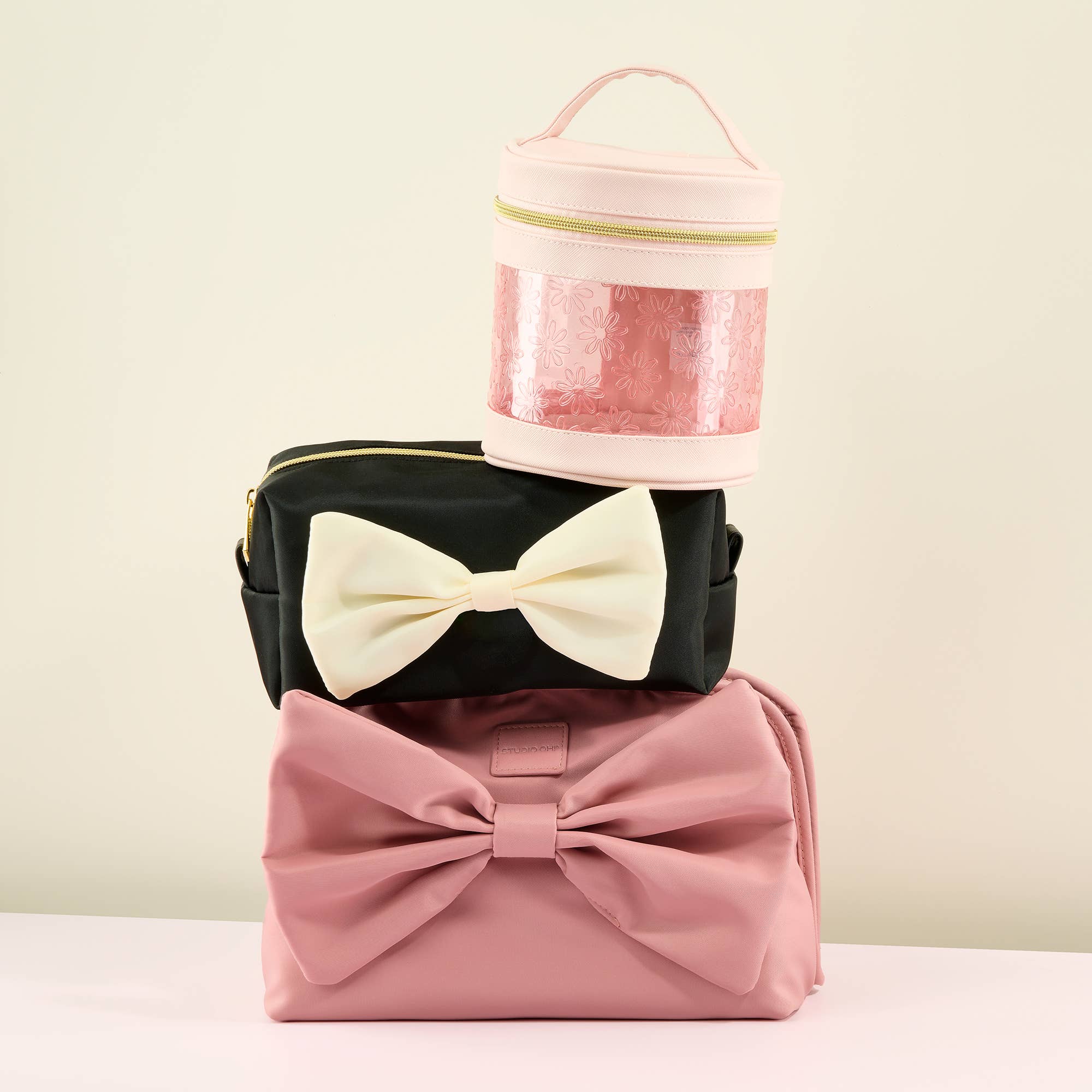 Studio Oh! - Wholesale Makeup/Cosmetic Bag - Pressed Petals Jane Bucket Cosmetic Pouch2