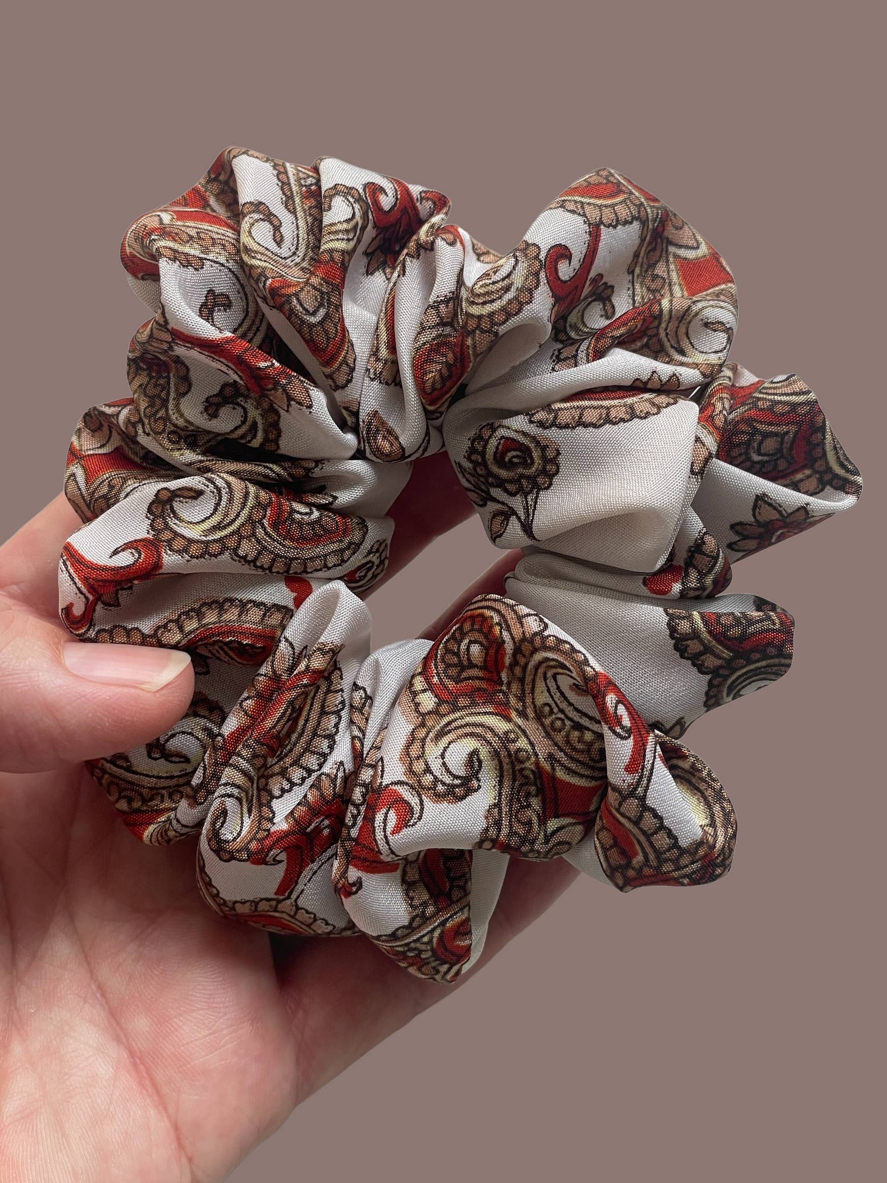 LAYA Cph - Wholesale Scrunchie - Dames - Scrunchies gemaakt van upcycled sari's1