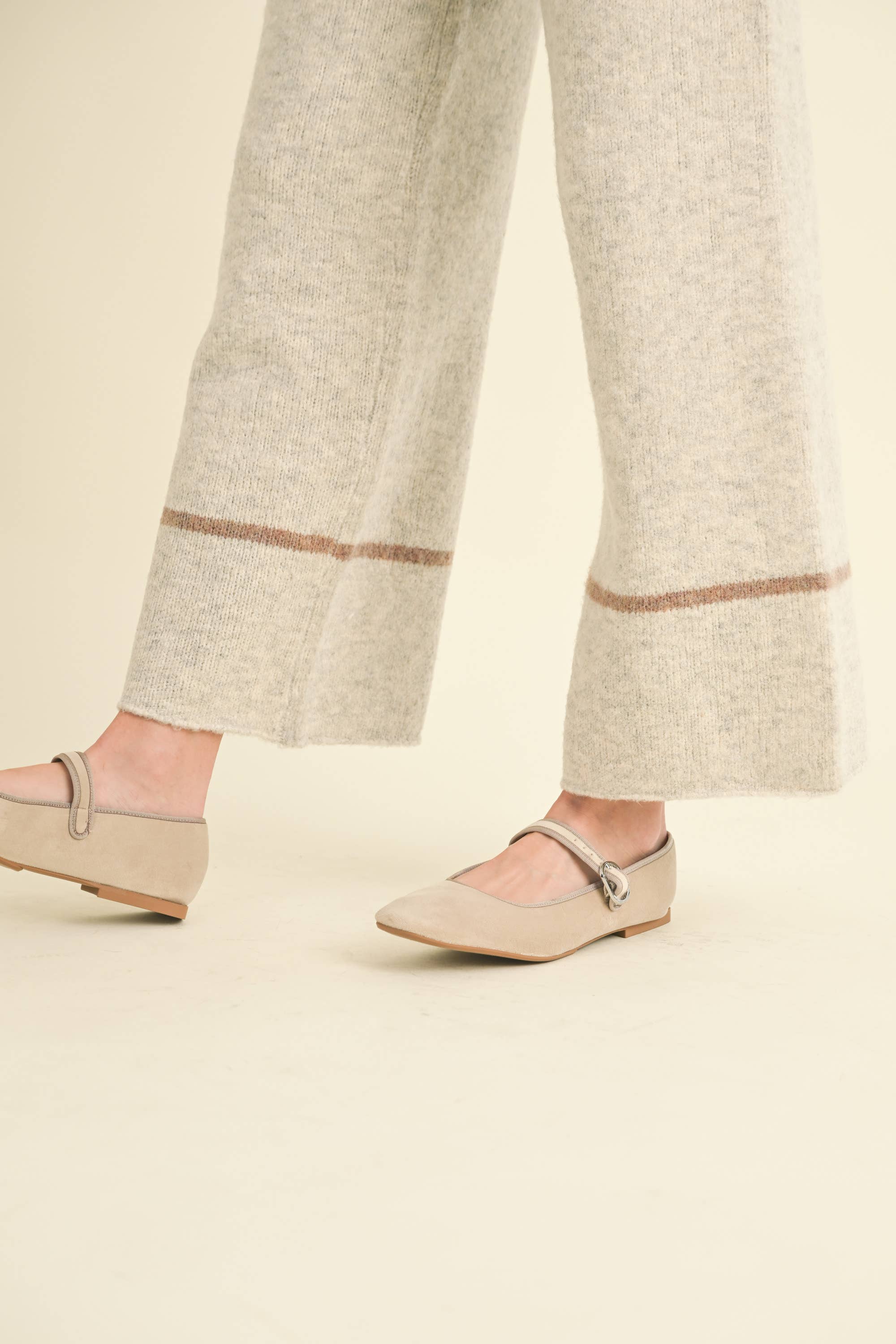 MIOU MUSE - Wholesale Pants - Women's - P3854ST   COLOR CONTRASTED DETAIL KNITTED PANTS4