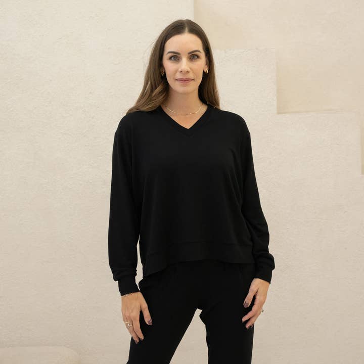 El jersey de cuello en V elegante de bambú y merino para venta al por mayor de Encircled