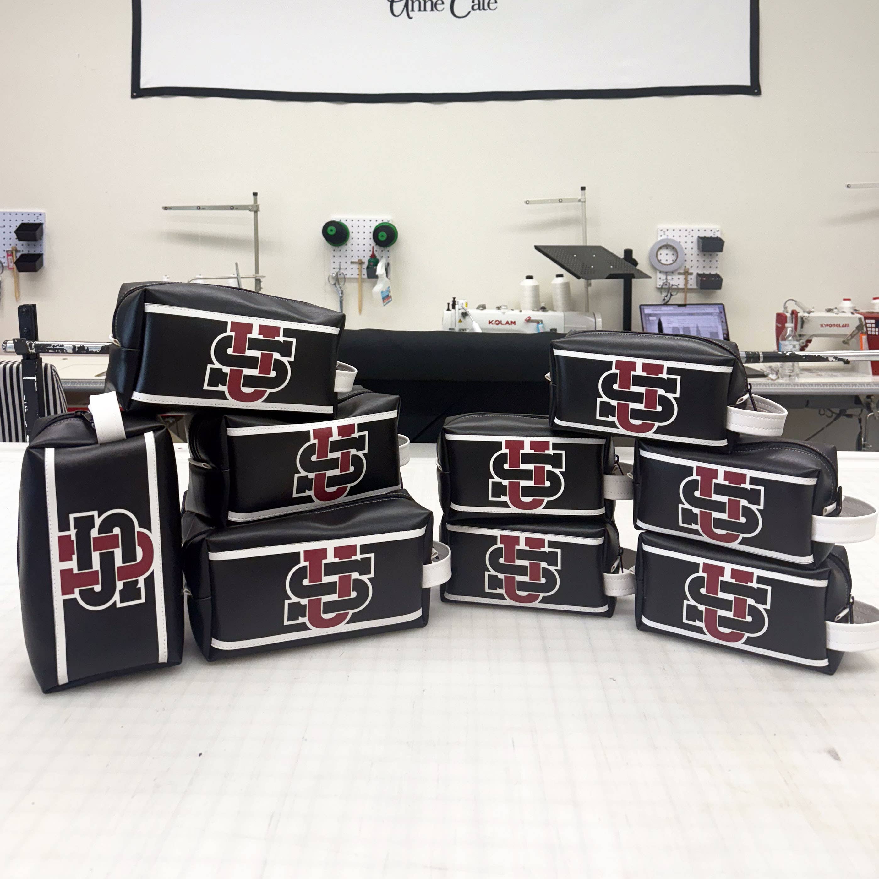 Anne Cate - Wholesale Toiletry Bag - Women's - Custom Dopp Kit Toiletry Bag Travel Bag -Personalized, Promo7