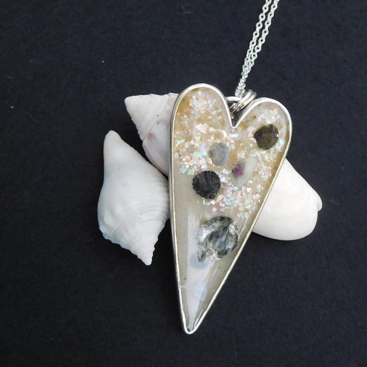 Art & Soul 30a - Wholesale Pendant/Charm Necklace - XL Heart Pendant Necklace Custom Beach, Shells or City2