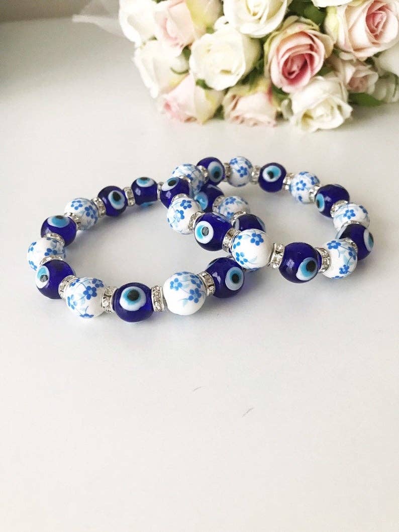 Evileyefavor – Großhandel Perlenarmband – Dehnbares Armband mit blauem Glas-Evil Eye und Keramikperlen3