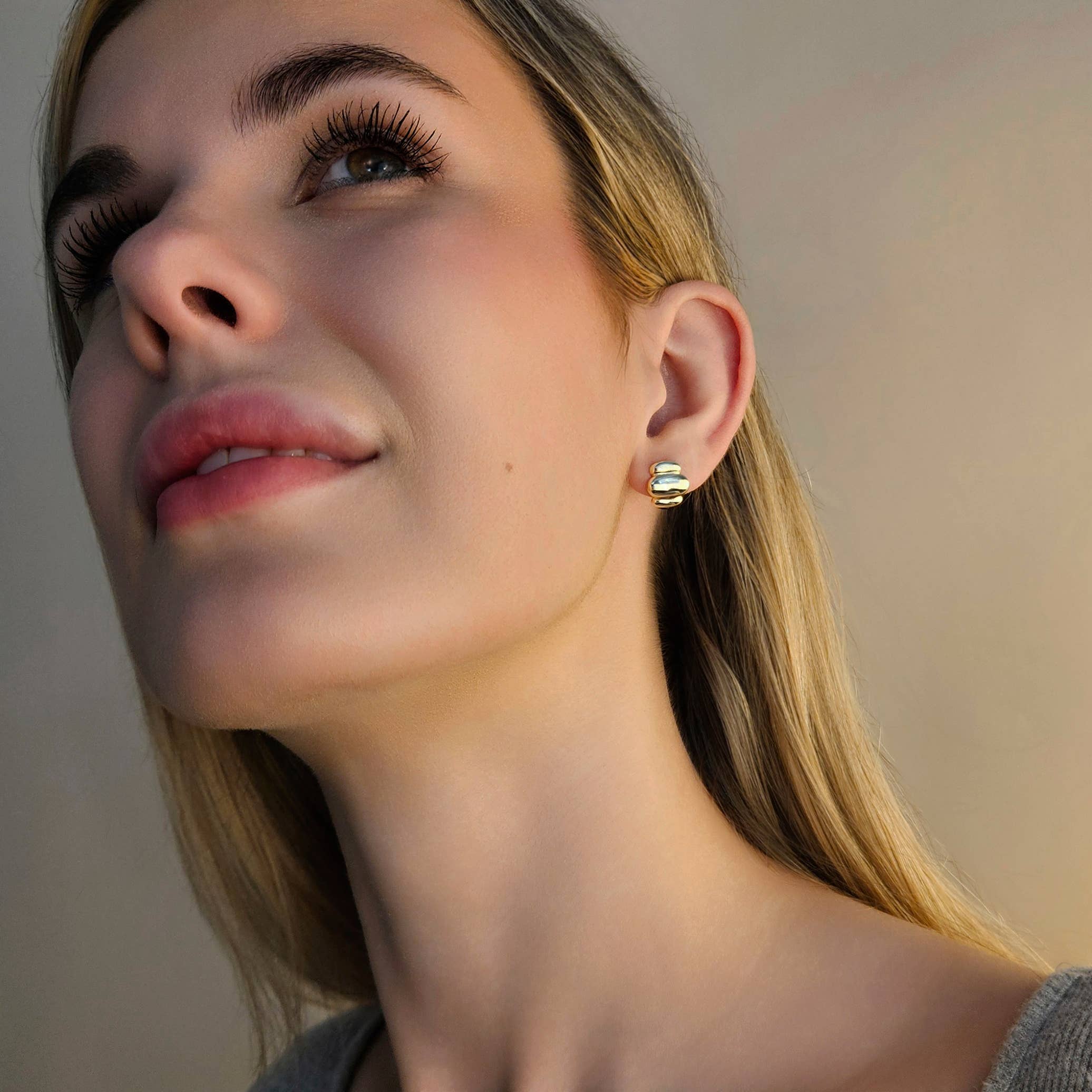 HolyBang Jewels - Wholesale Stud/Post Earrings - MINIMALIST PUFFY EARRINGS - E-HT1988 / E-H132784