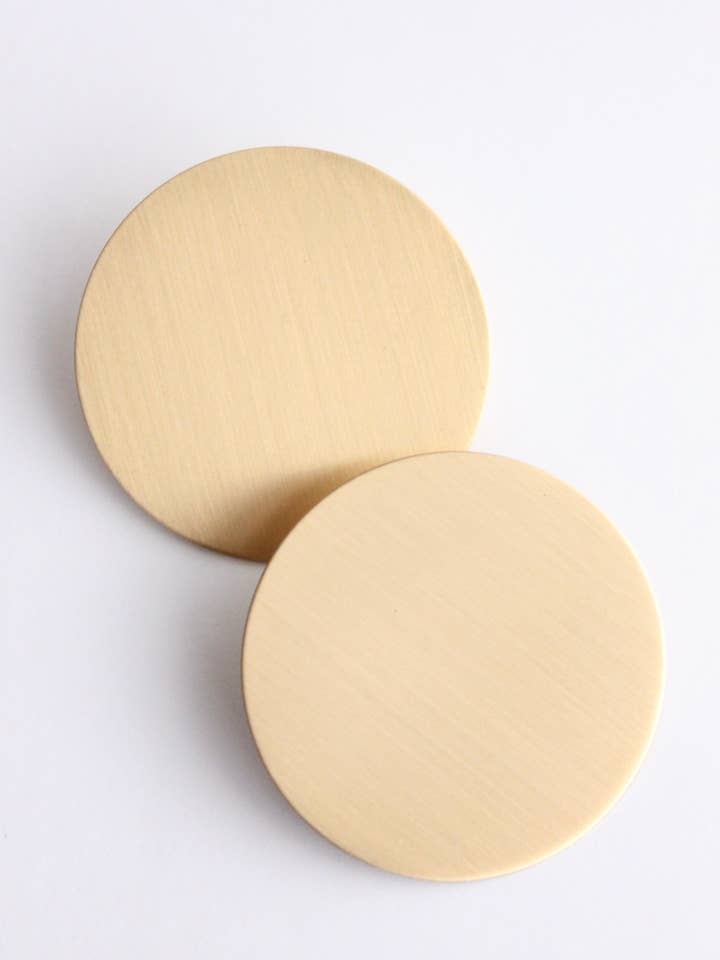 BRSE89 Brass disc post earrings for wholesale by David Aubrey Jewelry