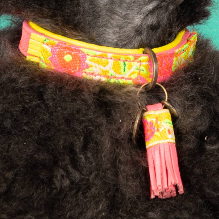 Collier pour chien Lotus pour la vente par Dog with a Mission