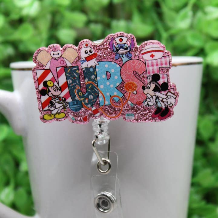 Porta badge/ID per infermieri con clip a coccodrillo per la vendita all'ingrosso da parte di Hylidae Boutique