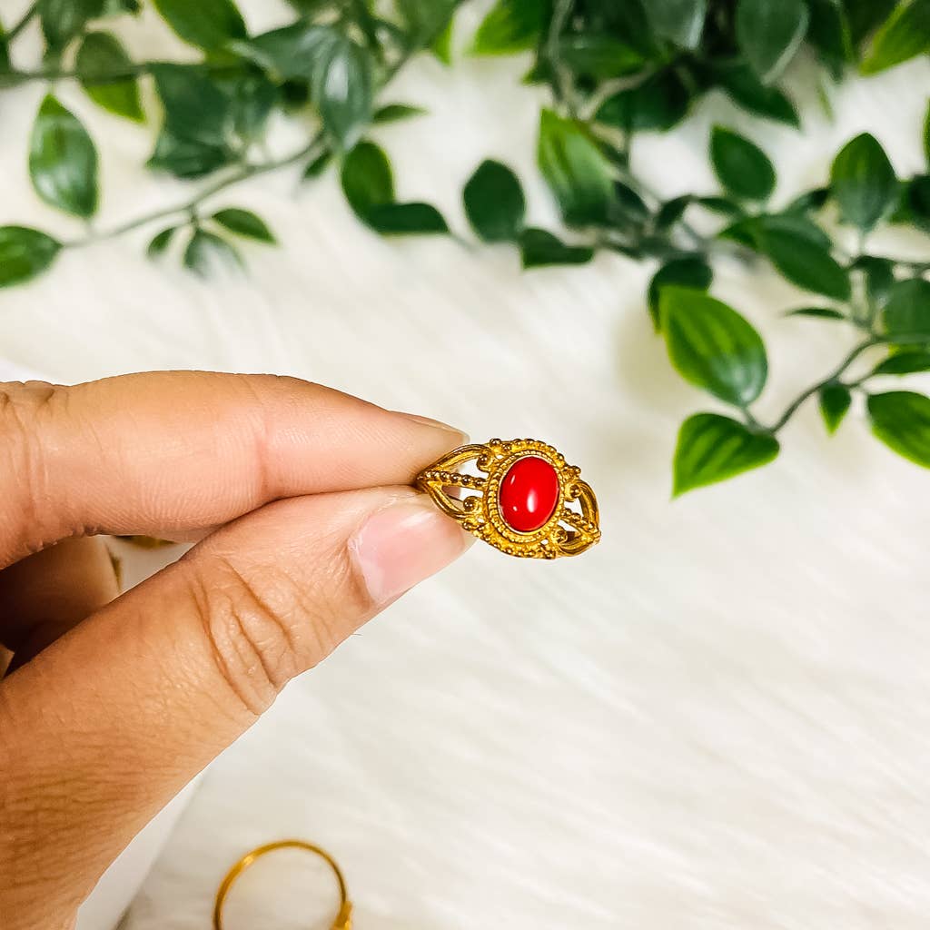 Karma Nepal Crafts - Venta al por mayor Anillos grandes/de cóctel - Anillos apilables estilo boho bañados en oro, juego de 100 piezas ($2,25 cada uno)12