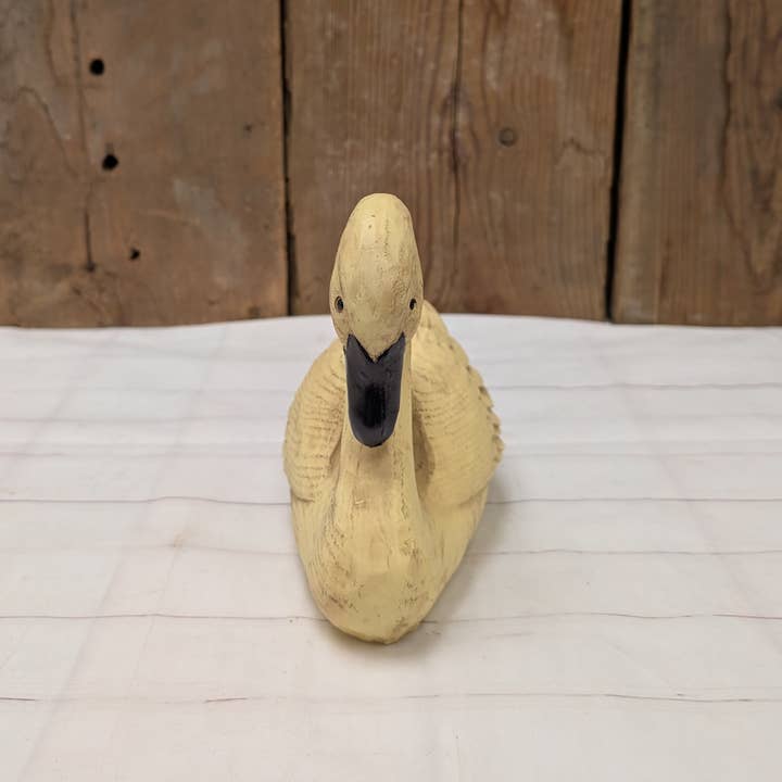 A.T. Imports - Wholesale Decorative Figurine - Polyresin Swan2