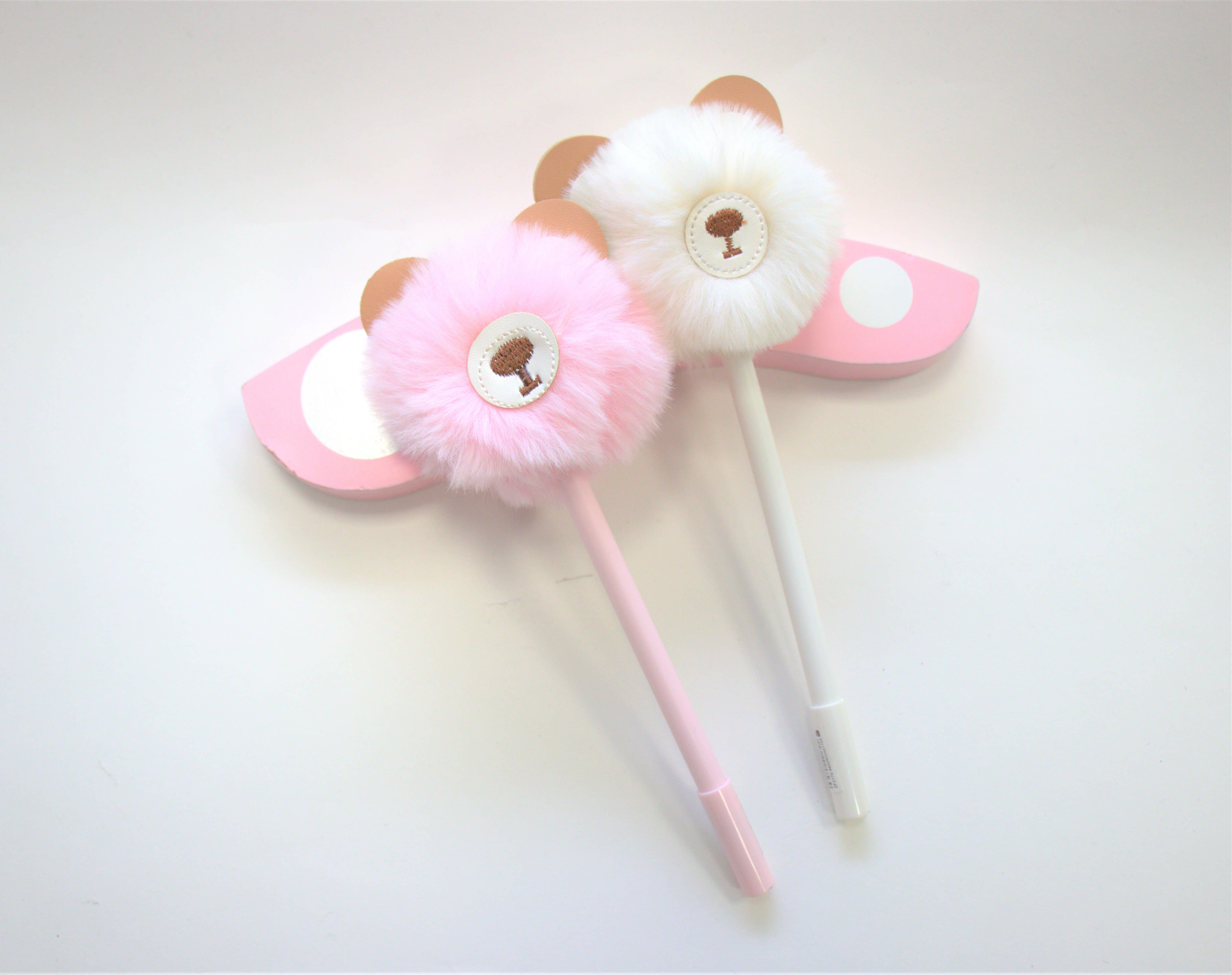 Yuko B - Wholesale Pen - Set of 6 Miki Bear Pens - 3 White + 3 Pink
4