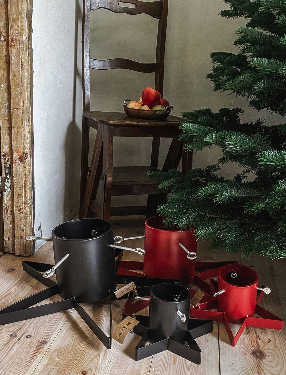 by Benson - Wholesale Christmas Decoration - Christmas Tree Stand Mini - Black7