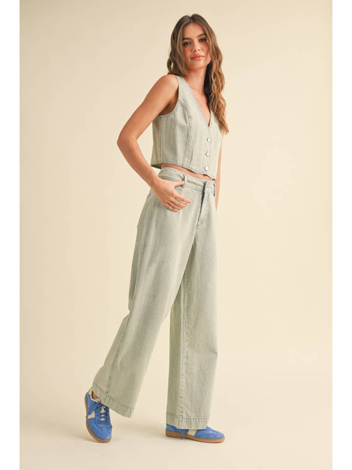 T3979ST FADED STRIPE PATTERN VEST for wholesale on Faire