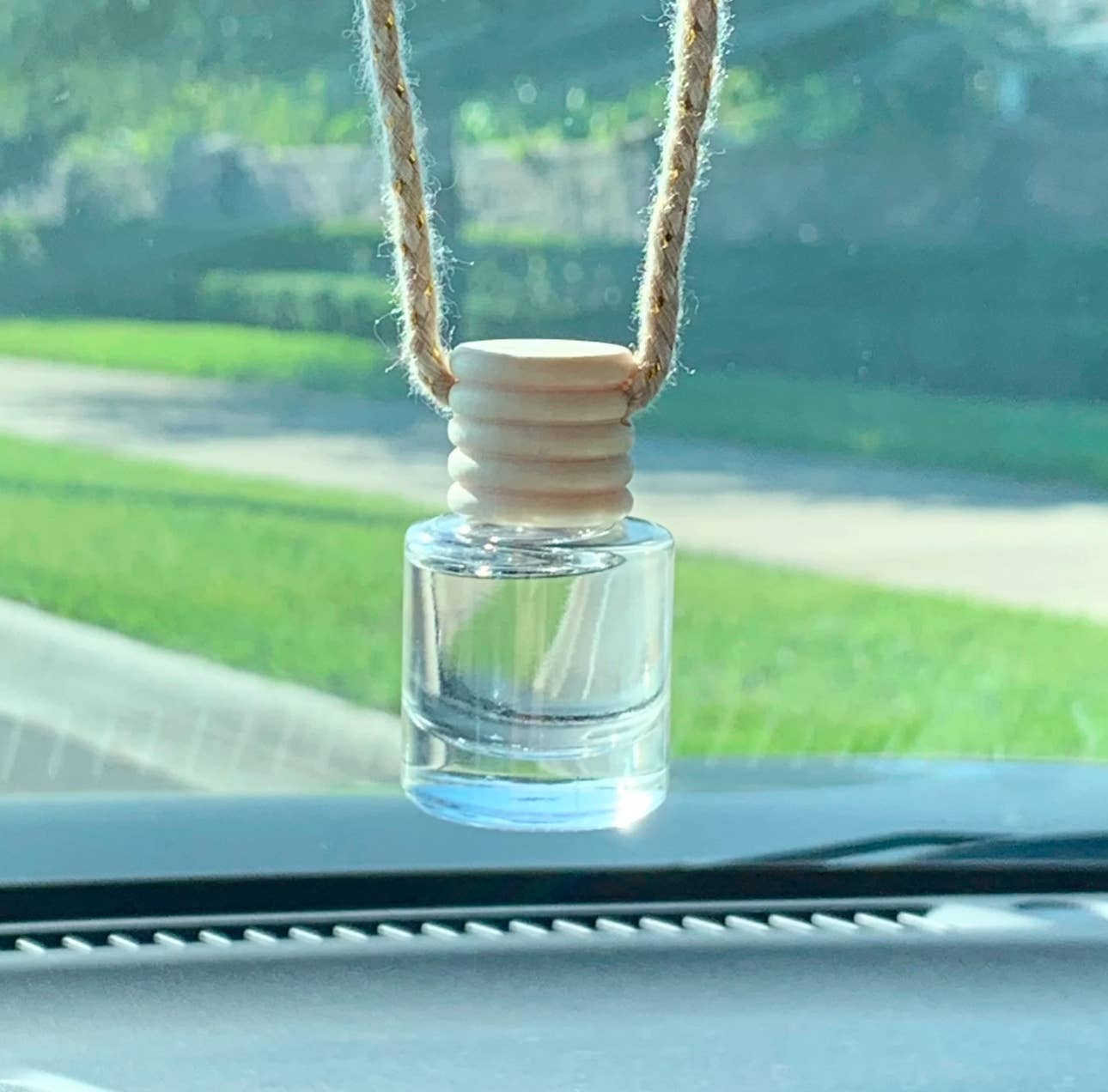 Spirit Glow Home & Body Essentials - Wholesale Car Freshener - Unisex - Moonflower Nectar Hanging Car Diffuser2