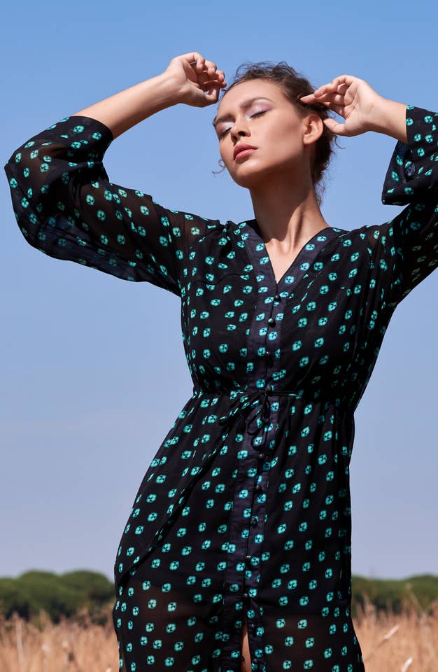 Tonala – wholesale Klänning - Dam – Tonala semi-transparent kimono-klänning Dubai 33