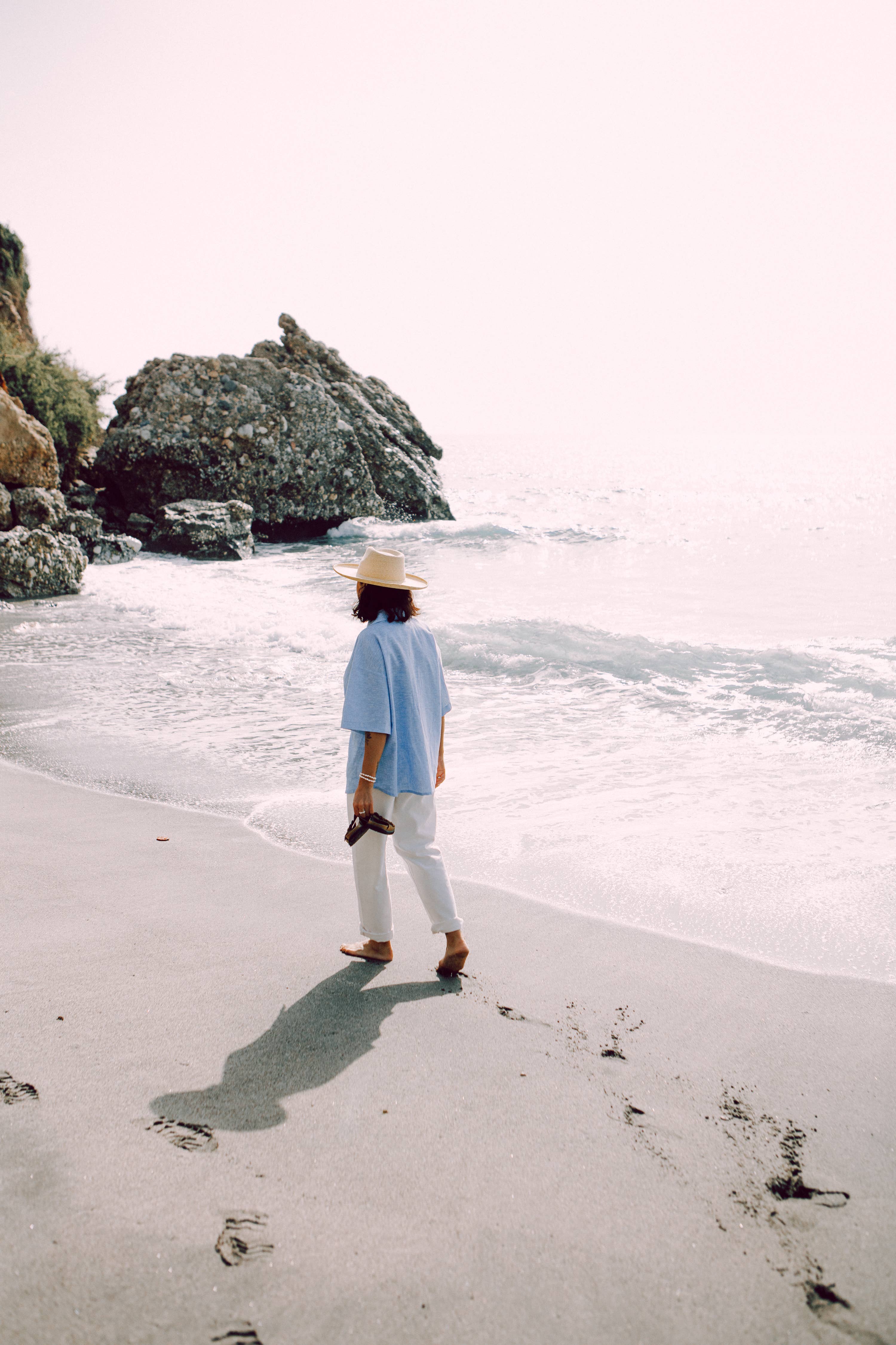 MARATUSSO - Vendita all'ingrosso Completo loungewear - Donna - Set Blue Wave con camicia oversize e shorts in lino e cotone1