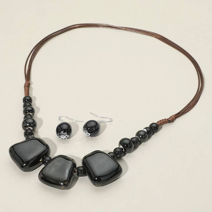 Sensibling Corp. - Wholesale Beaded/Pearl Necklace - Boho Resin Pebble Beaded Adjustable Cord Necklace2