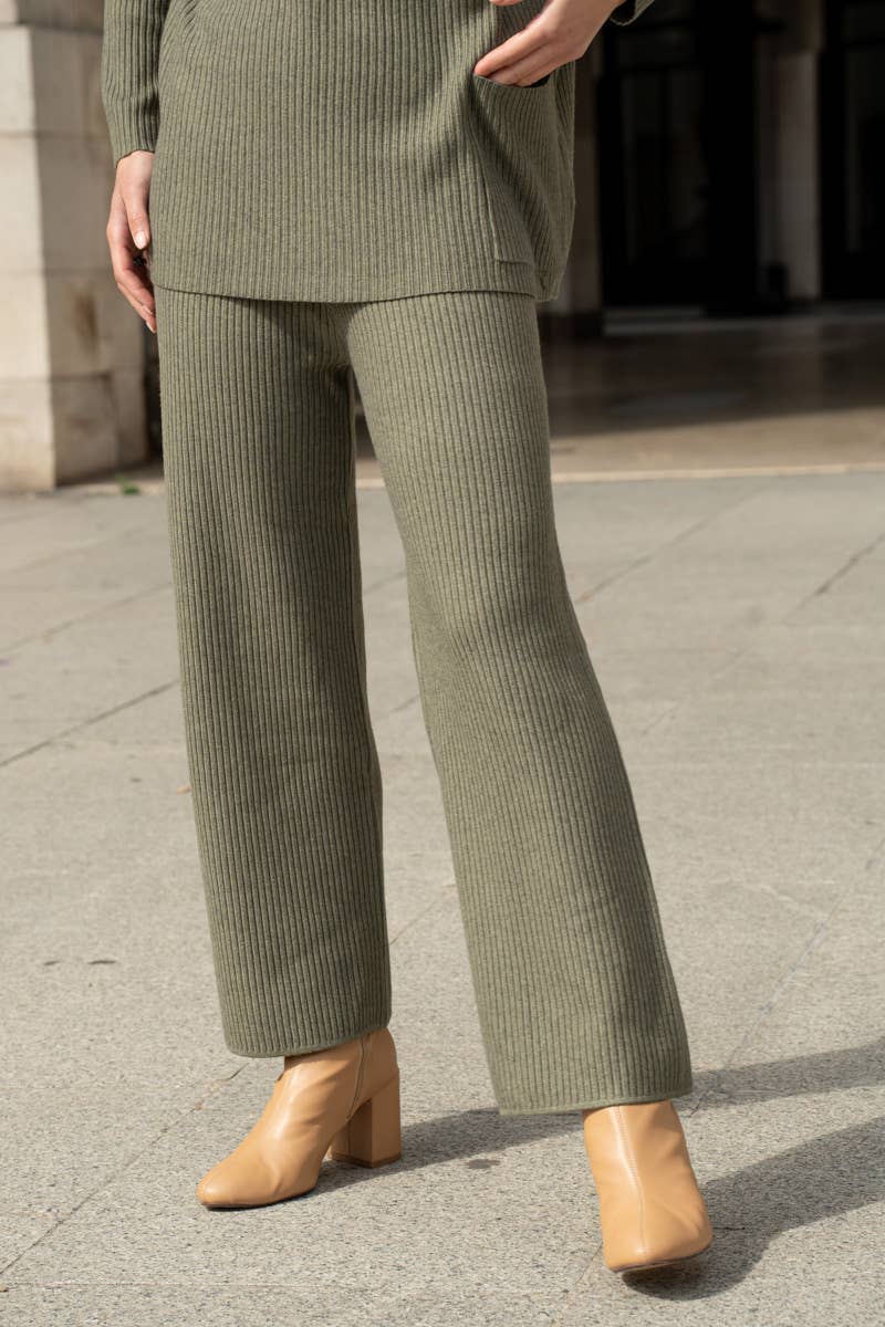 Happy look – Engroshandel Top- og buksesæt (IKKE Loungewear) - Dame – Ribstrikket Kvinde Sæt – Lige Bukser & Sweater13