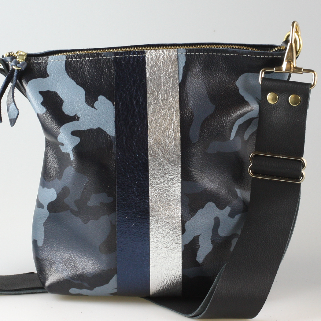 Zina Kao Exclusives - Vente Sac à bandoulière – femme - Le sac à bandoulière Graham : camouflage et tissu doux16