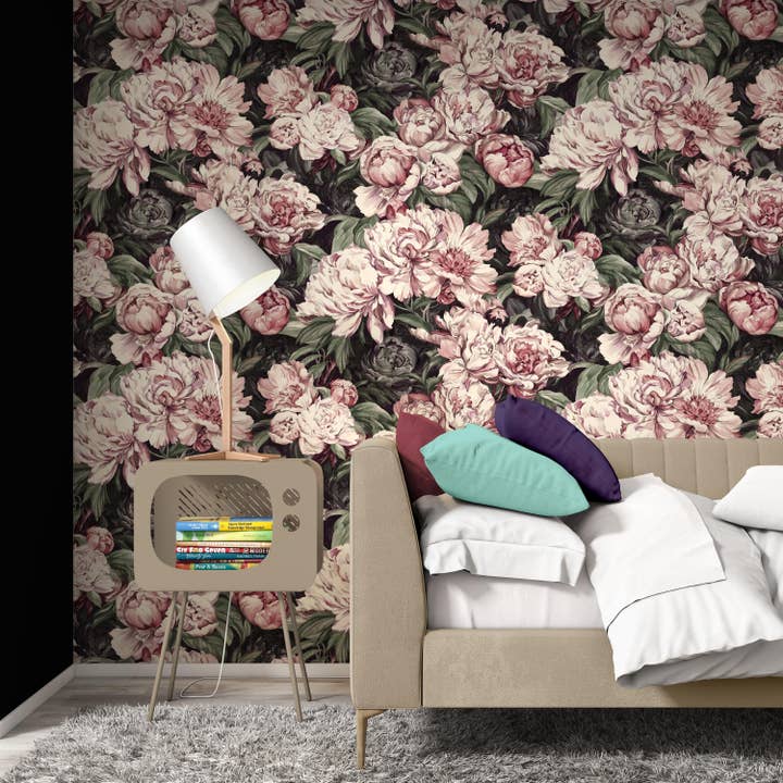GK Home Decor - Wholesale Wallpaper - Watercolor Pinkish Roses Floral Wallpaper