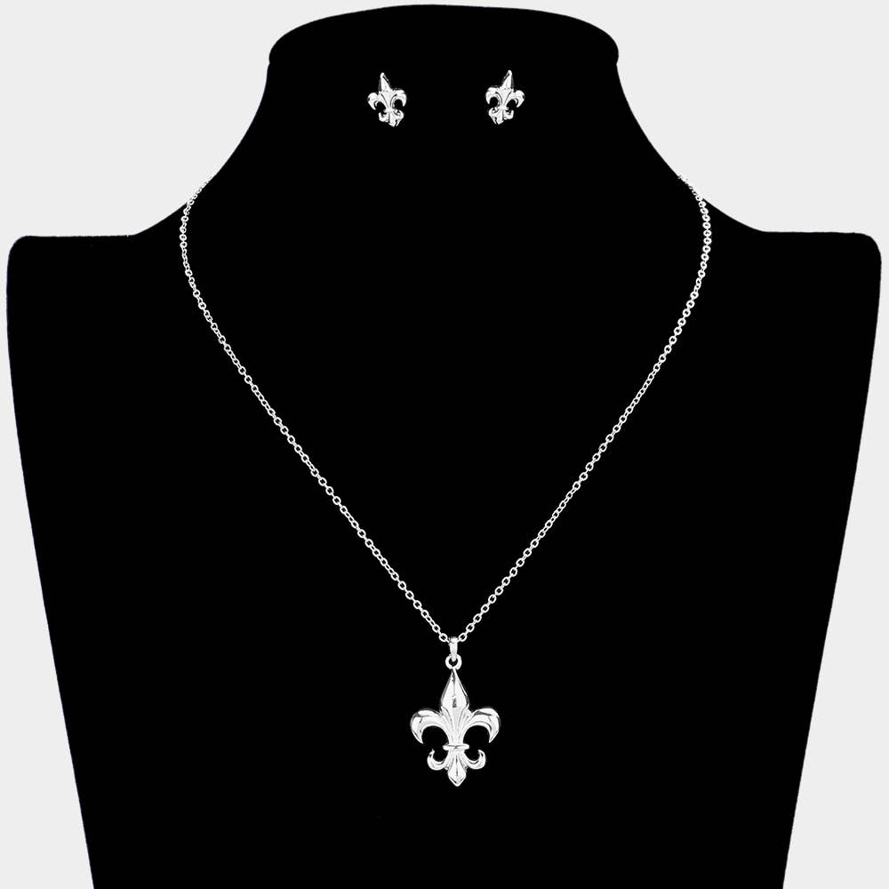 Sensibling Corp. - Wholesale Pendant/Charm Necklace - Metal Fleur de Lis Pendant Necklace3