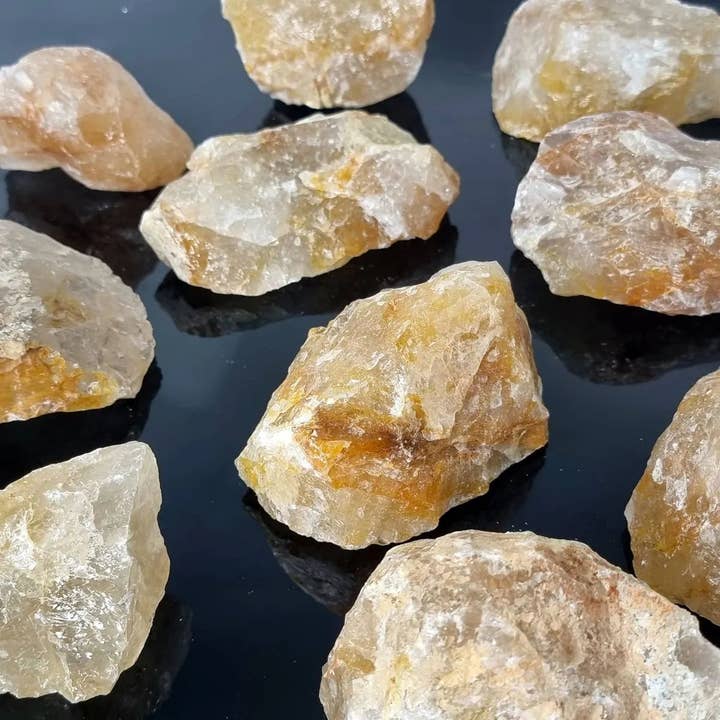 Distinction Crystals - Wholesale Spiritual Stone/Crystal - Golden Healer Quartz Crystal Raw 2KG lot