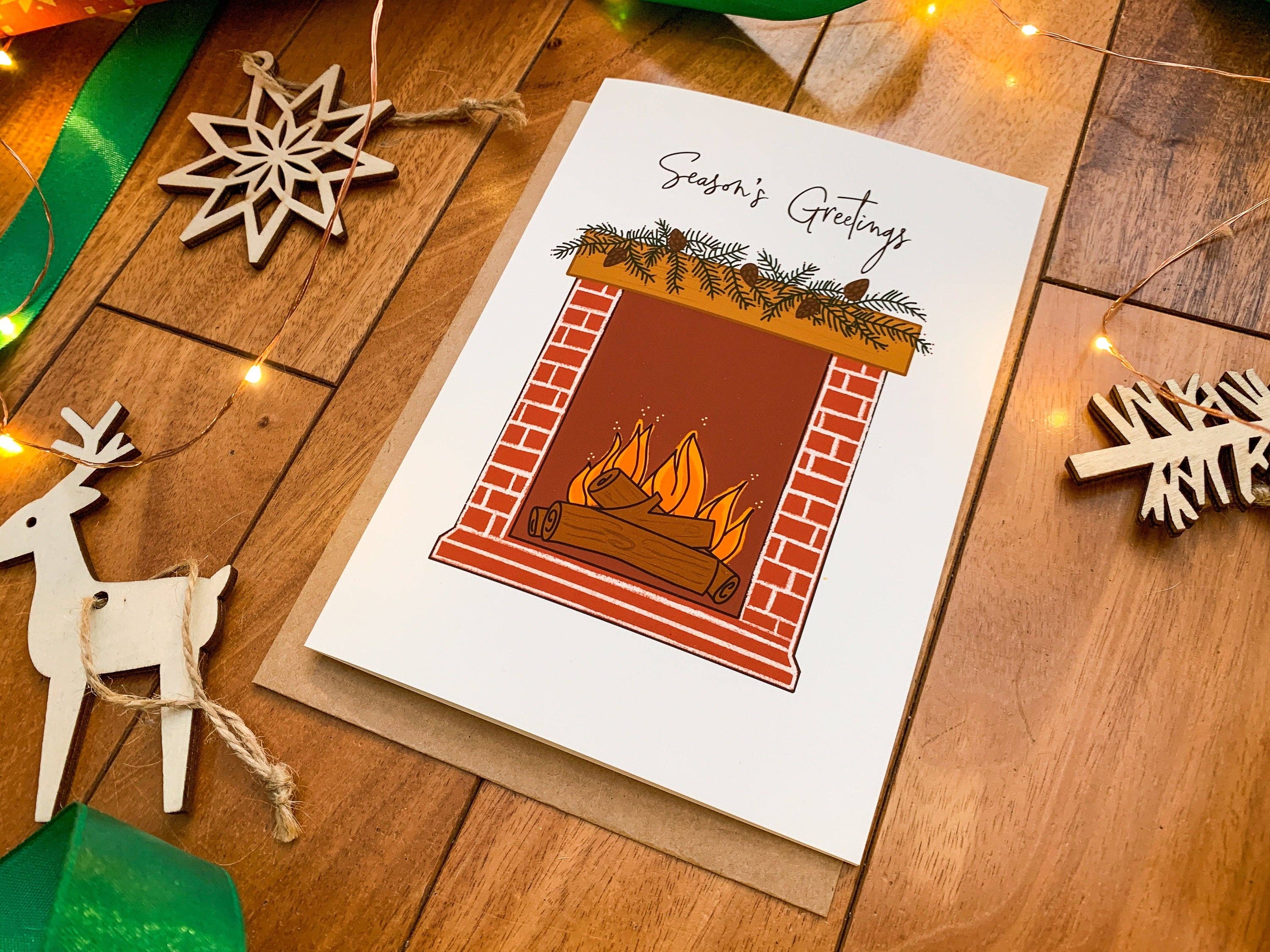 Stone Donut Design, LLC - Vendita all'ingrosso Biglietti di auguri di buone feste - Biglietto di Auguri per le Feste con Camino dal Design Nordico Ispirato al Vintage di StoneDonut Design2