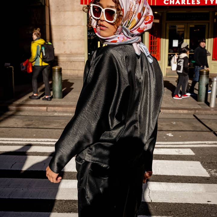 Jessie Zhao New York – wholesale Scarf – Women's – Double Sided Wool Silk Scarf Of Pink Blossom Jungle10