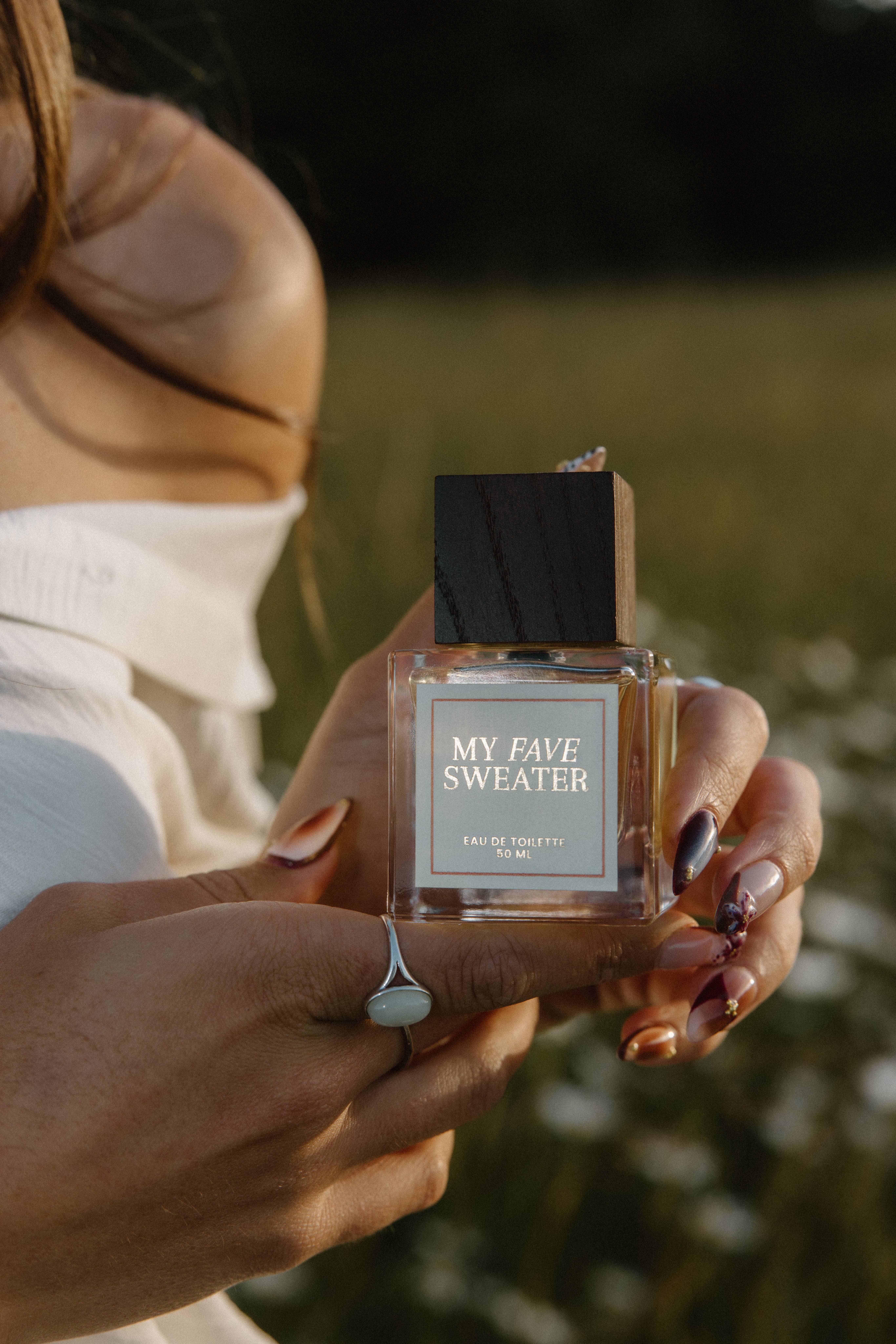 Boathouse - Wholesale Perfume/Eau de Toilette - My Fave Sweater | Spiced & Sweet Citrus Perfume | Wood