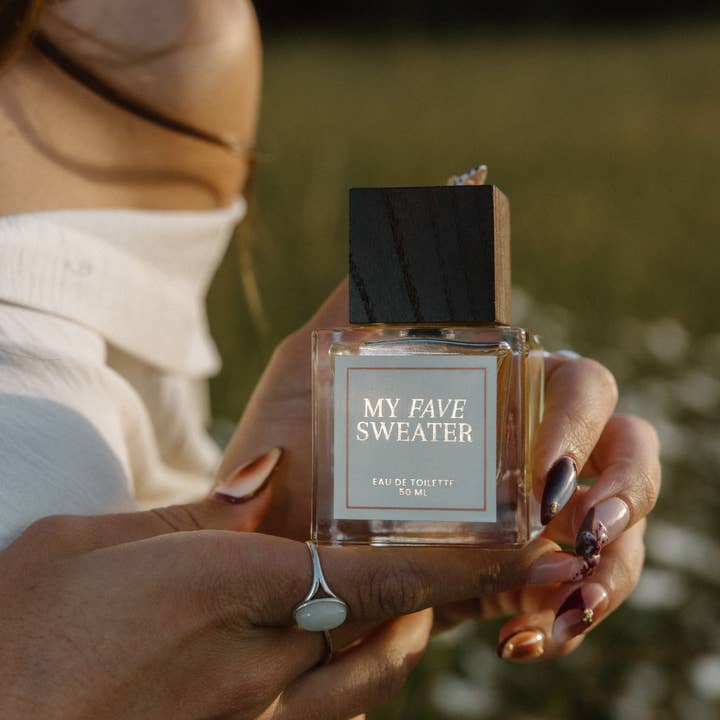 Boathouse - Wholesale Perfume/Eau de Toilette - My Fave Sweater | Spiced & Sweet Citrus Perfume | Wood Cap1