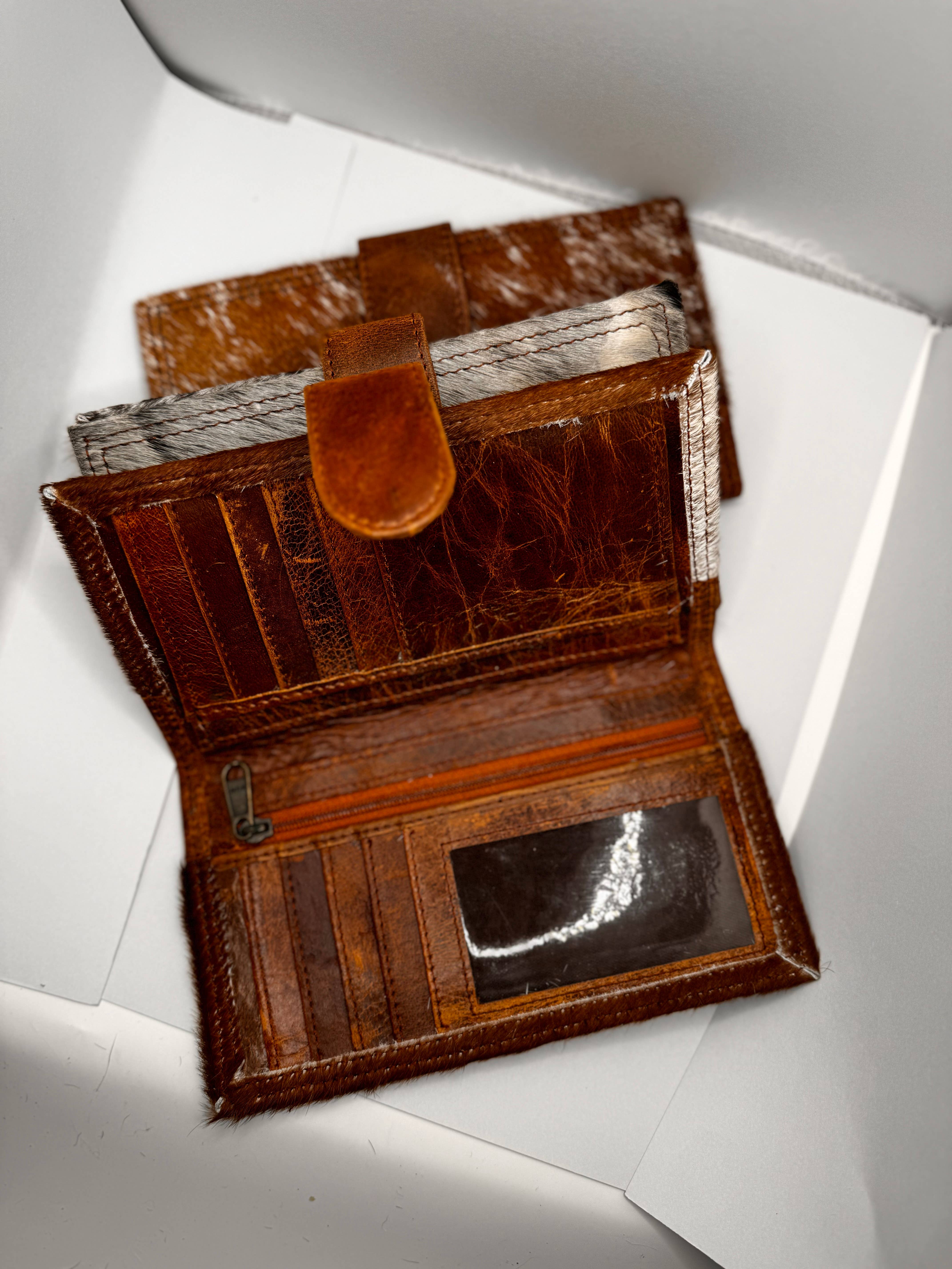 FRINGE & LUXE - Vendita all'ingrosso Portafogli - Donna - portafoglio con chiusura a pressione bifold in vacchetta 1