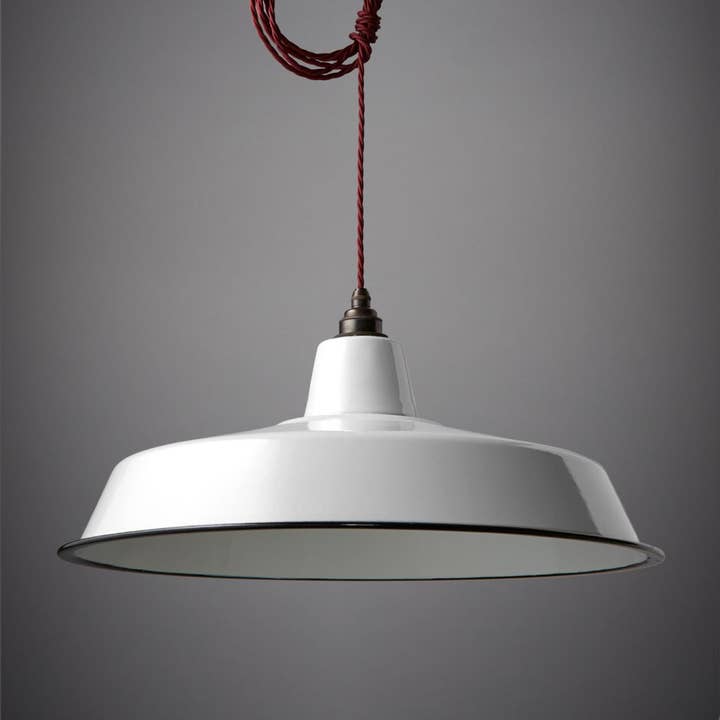 Classic emaille lampenkap wit voor wholesale door We Are Nook